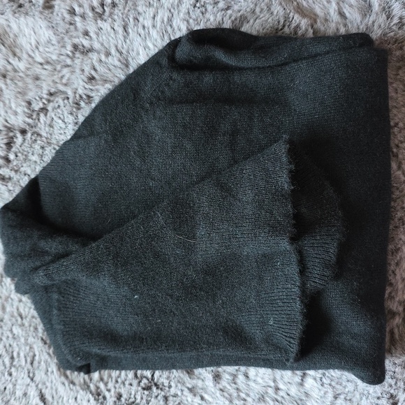 Valerie Stevens Two Ply Black Cashmere turtle neck Wool Sweater medium - Picture 5 of 11